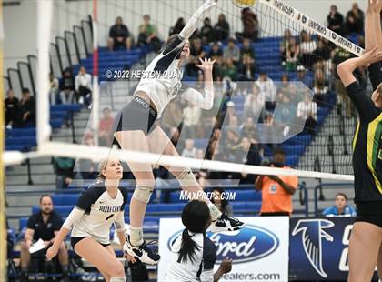 Thumbnail 3 in Sierra Canyon vs. Mira Costa (CIF-SS D1 Final) photogallery.