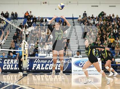 Thumbnail 1 in Sierra Canyon vs. Mira Costa (CIF-SS D1 Final) photogallery.