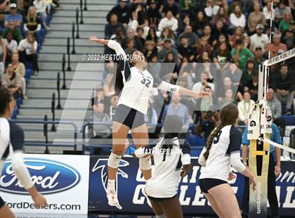 Thumbnail 2 in Sierra Canyon vs. Mira Costa (CIF-SS D1 Final) photogallery.