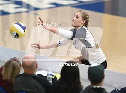 Thumbnail 2 in Sierra Canyon vs. Mira Costa (CIF-SS D1 Final) photogallery.