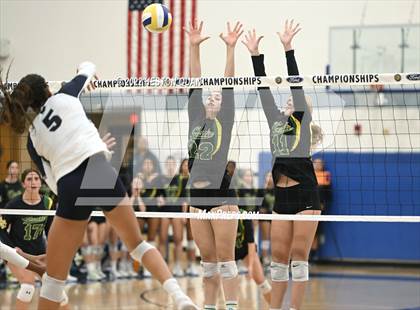 Thumbnail 2 in Sierra Canyon vs. Mira Costa (CIF-SS D1 Final) photogallery.