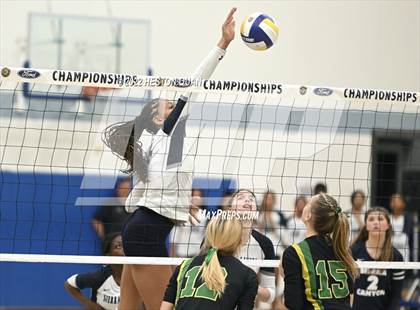 Thumbnail 3 in Sierra Canyon vs. Mira Costa (CIF-SS D1 Final) photogallery.