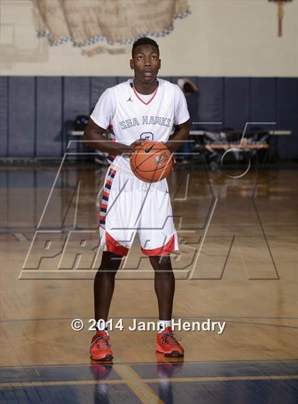 Thumbnail 2 in Redondo Union vs. Constitution (Tarkanian Classic) photogallery.