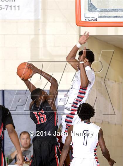 Thumbnail 1 in Redondo Union vs. Constitution (Tarkanian Classic) photogallery.