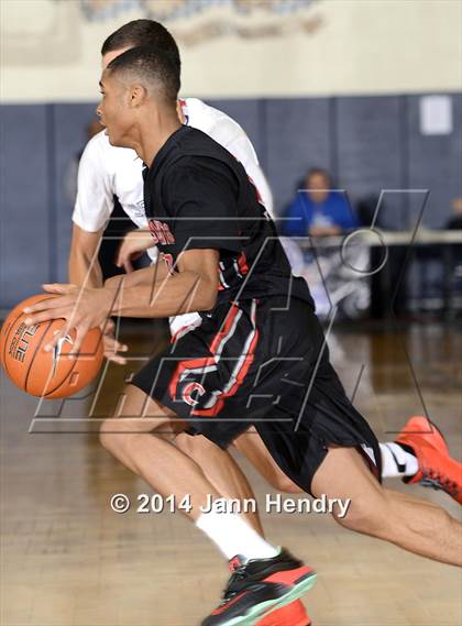 Thumbnail 2 in Redondo Union vs. Constitution (Tarkanian Classic) photogallery.