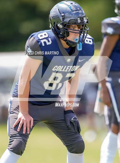 Thumbnail 1 in White Knoll @ Colleton County photogallery.