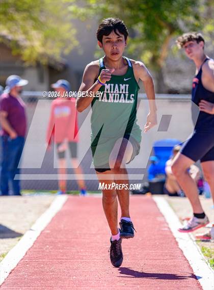 Thumbnail 3 in Small School Invitational (Boys) photogallery.