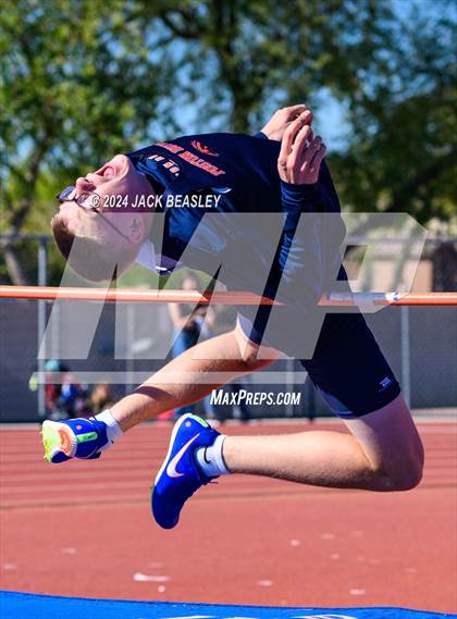 Thumbnail 1 in Small School Invitational (Boys) photogallery.