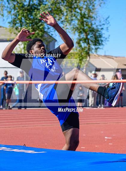Thumbnail 1 in Small School Invitational (Boys) photogallery.
