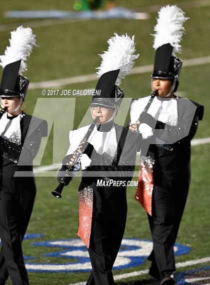 Thumbnail 3 in Churchill vs Lee photogallery.