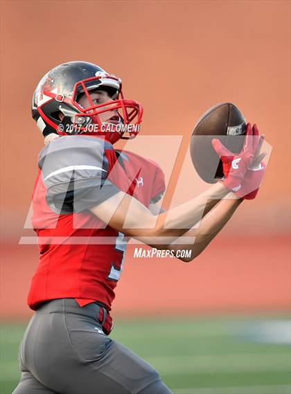 Thumbnail 2 in Churchill vs Lee photogallery.