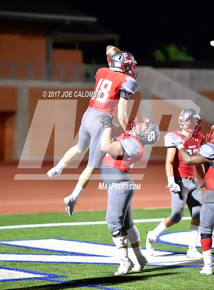 Thumbnail 3 in Churchill vs Lee photogallery.