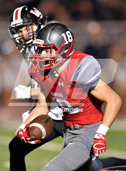 Thumbnail 3 in Churchill vs Lee photogallery.