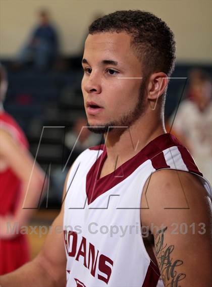 Thumbnail 3 in Morristown-Hamblen West vs  Scott (Seymour Christmas Classic) photogallery.