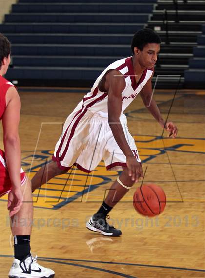 Thumbnail 2 in Morristown-Hamblen West vs  Scott (Seymour Christmas Classic) photogallery.