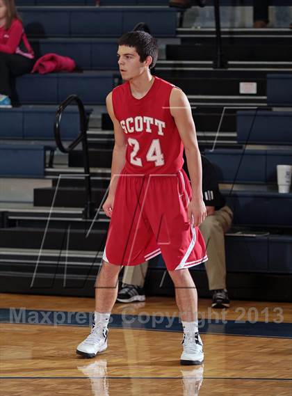 Thumbnail 2 in Morristown-Hamblen West vs  Scott (Seymour Christmas Classic) photogallery.