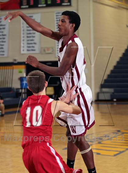 Thumbnail 3 in Morristown-Hamblen West vs  Scott (Seymour Christmas Classic) photogallery.