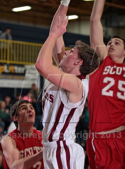 Thumbnail 2 in Morristown-Hamblen West vs  Scott (Seymour Christmas Classic) photogallery.