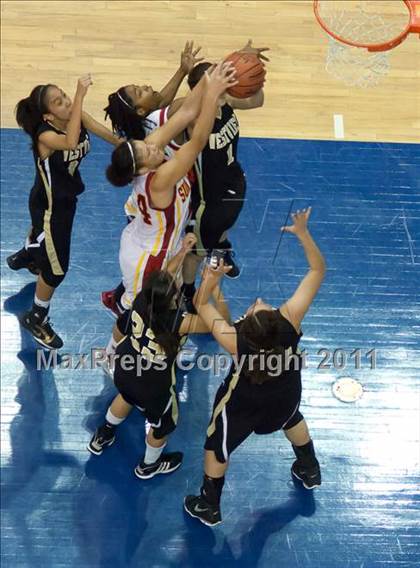 Thumbnail 3 in Westview vs Mt. Carmel (CIF SDS D2 Final) photogallery.