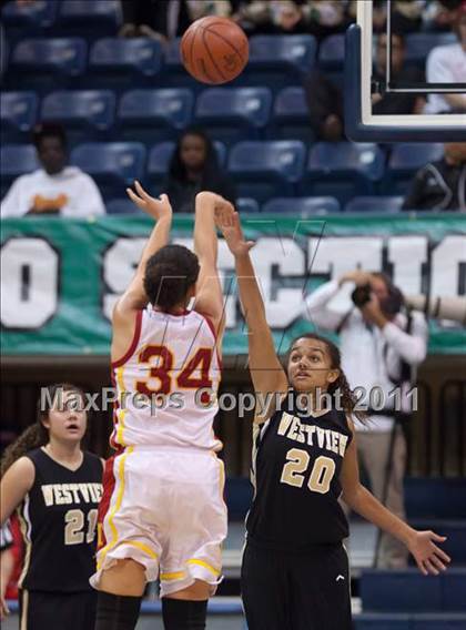 Thumbnail 3 in Westview vs Mt. Carmel (CIF SDS D2 Final) photogallery.