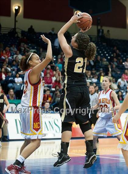 Thumbnail 3 in Westview vs Mt. Carmel (CIF SDS D2 Final) photogallery.