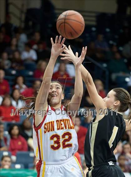 Thumbnail 1 in Westview vs Mt. Carmel (CIF SDS D2 Final) photogallery.