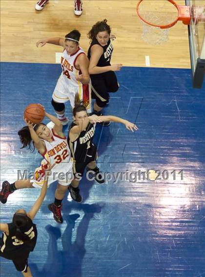 Thumbnail 2 in Westview vs Mt. Carmel (CIF SDS D2 Final) photogallery.