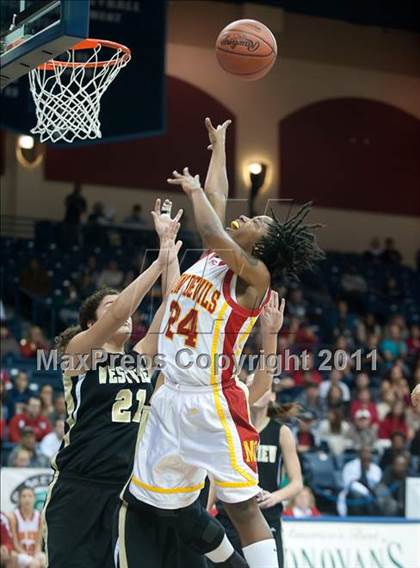 Thumbnail 1 in Westview vs Mt. Carmel (CIF SDS D2 Final) photogallery.