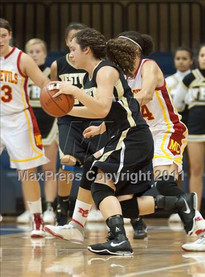Thumbnail 1 in Westview vs Mt. Carmel (CIF SDS D2 Final) photogallery.