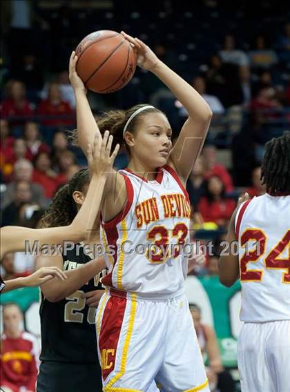 Thumbnail 2 in Westview vs Mt. Carmel (CIF SDS D2 Final) photogallery.