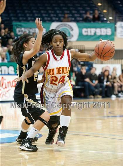 Thumbnail 2 in Westview vs Mt. Carmel (CIF SDS D2 Final) photogallery.