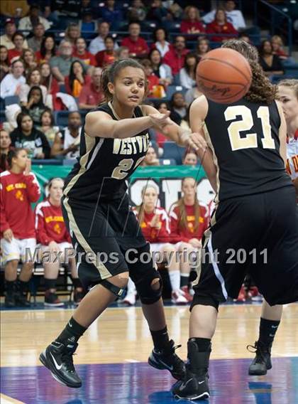 Thumbnail 2 in Westview vs Mt. Carmel (CIF SDS D2 Final) photogallery.