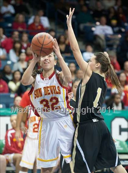 Thumbnail 3 in Westview vs Mt. Carmel (CIF SDS D2 Final) photogallery.