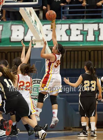 Thumbnail 2 in Westview vs Mt. Carmel (CIF SDS D2 Final) photogallery.