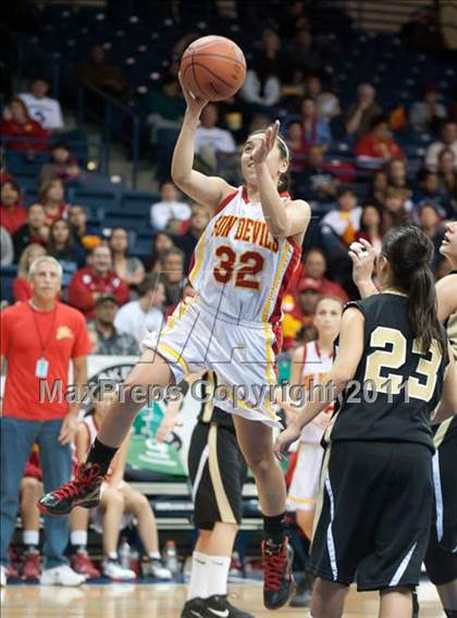 Thumbnail 2 in Westview vs Mt. Carmel (CIF SDS D2 Final) photogallery.