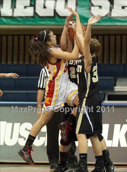 Thumbnail 1 in Westview vs Mt. Carmel (CIF SDS D2 Final) photogallery.