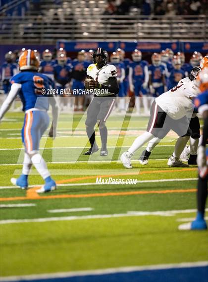 Thumbnail 3 in Germantown @ Madison Central (MHSAA 7A North Round 2 Playoff) photogallery.