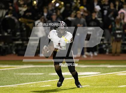 Thumbnail 3 in Germantown @ Madison Central (MHSAA 7A North Round 2 Playoff) photogallery.
