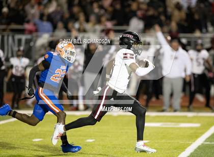 Thumbnail 2 in Germantown @ Madison Central (MHSAA 7A North Round 2 Playoff) photogallery.