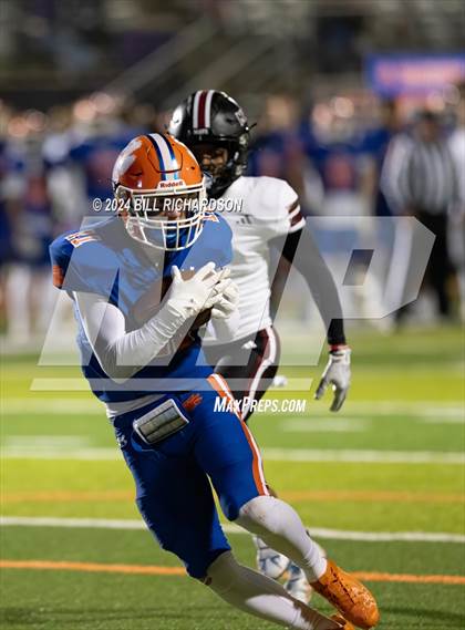 Thumbnail 2 in Germantown @ Madison Central (MHSAA 7A North Round 2 Playoff) photogallery.