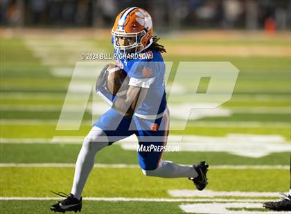 Thumbnail 3 in Germantown @ Madison Central (MHSAA 7A North Round 2 Playoff) photogallery.