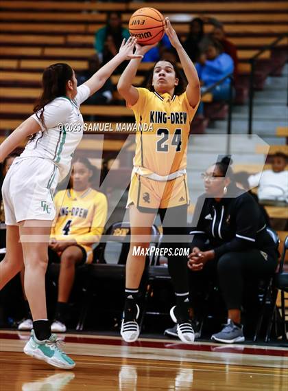 Thumbnail 2 in Granada Hills Charter vs King/Drew (CIF LACS Open Division Semifinal) photogallery.