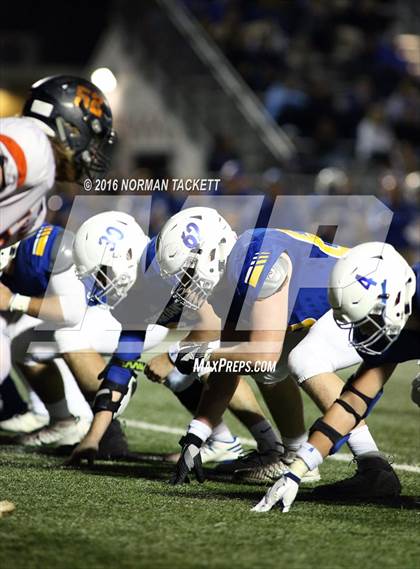 Thumbnail 3 in Clay Center @ Collegiate (KSHSAA 4A D2 Playoff) photogallery.
