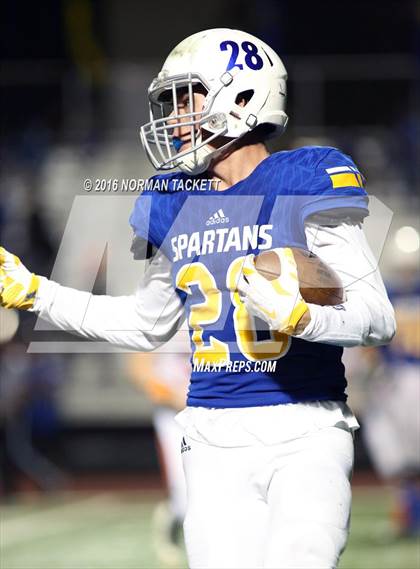 Thumbnail 1 in Clay Center @ Collegiate (KSHSAA 4A D2 Playoff) photogallery.