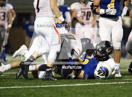 Thumbnail 3 in Clay Center @ Collegiate (KSHSAA 4A D2 Playoff) photogallery.