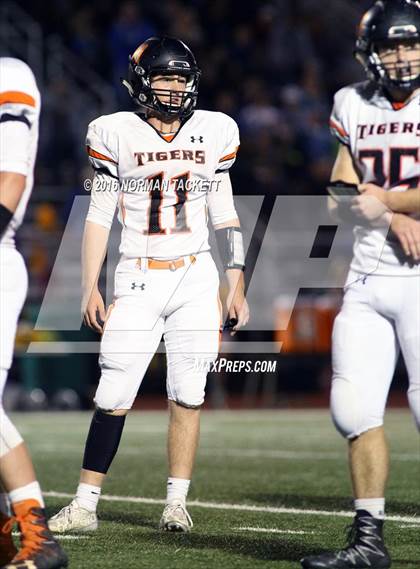 Thumbnail 1 in Clay Center @ Collegiate (KSHSAA 4A D2 Playoff) photogallery.