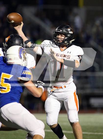 Thumbnail 3 in Clay Center @ Collegiate (KSHSAA 4A D2 Playoff) photogallery.
