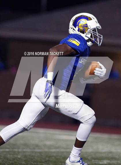 Thumbnail 1 in Clay Center @ Collegiate (KSHSAA 4A D2 Playoff) photogallery.