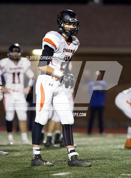 Thumbnail 2 in Clay Center @ Collegiate (KSHSAA 4A D2 Playoff) photogallery.