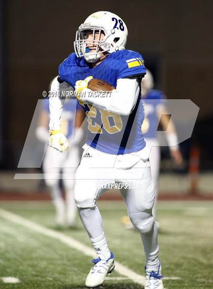 Thumbnail 2 in Clay Center @ Collegiate (KSHSAA 4A D2 Playoff) photogallery.